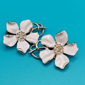 Emmons 1" Clip On Earrings Gold Tone Cream Enamel Dogwood Flower